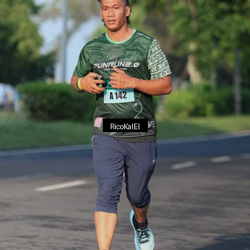 Runner Photo 6017878
