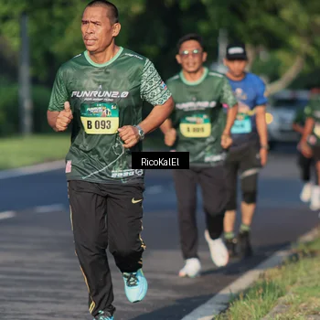 Runner Photo 6017884