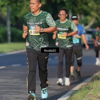 Runner Photo 6017887