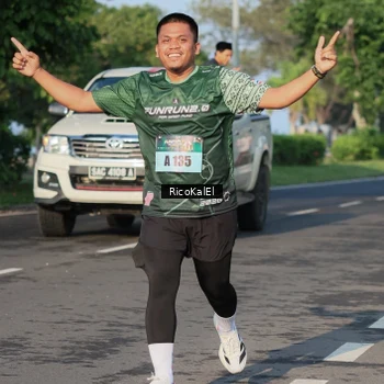 Runner Photo 6017905