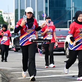 Runner Photo 6017906
