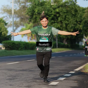 Runner Photo 6017924