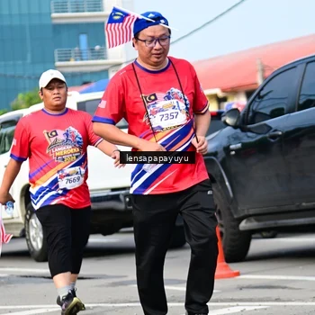 Runner Photo 6017925