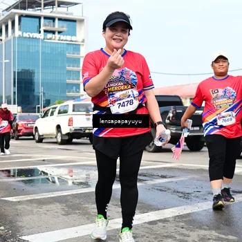 Runner Photo 6017930