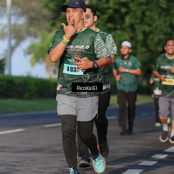Runner Photo 6017937