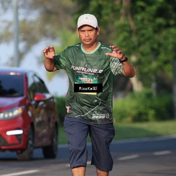 Runner Photo 6017977