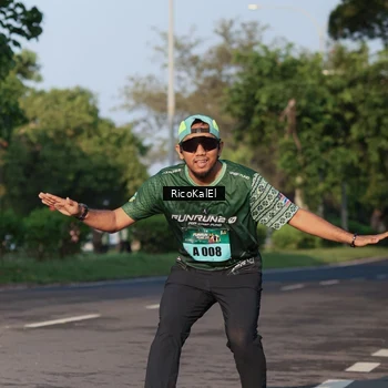 Runner Photo 6018020