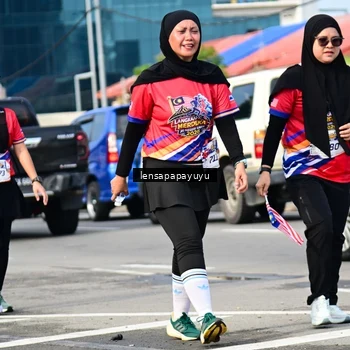 Runner Photo 6018023