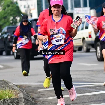 Runner Photo 6018029