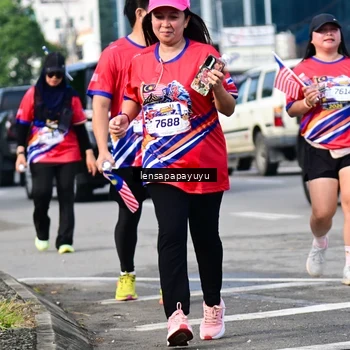 Runner Photo 6018030