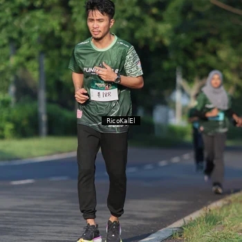 Runner Photo 6018032