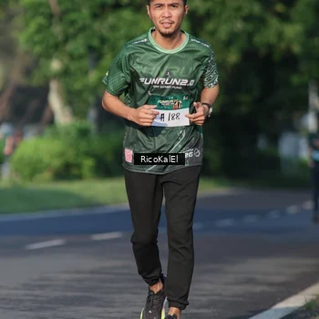 Runner Photo 6018033