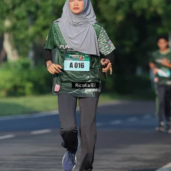 Runner Photo 6018044