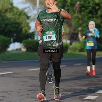 Runner Photo 6018064