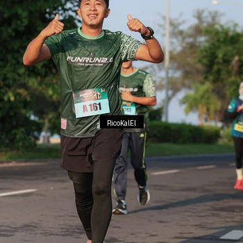 Runner Photo 6018080