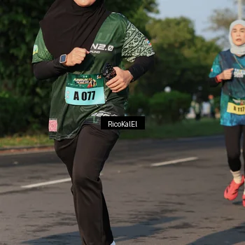 Runner Photo 6018086