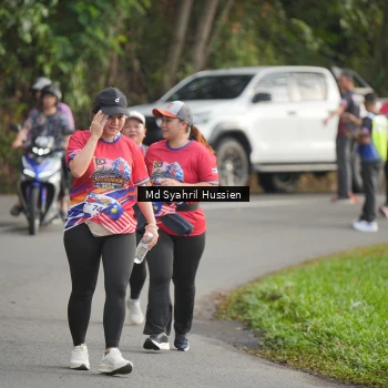 Runner Photo 6018100