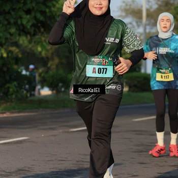 Runner Photo 6018105