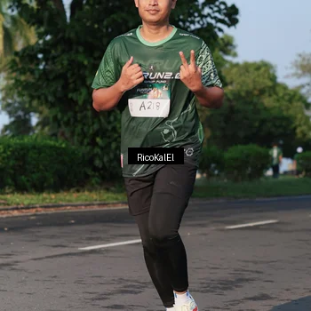 Runner Photo 6018130