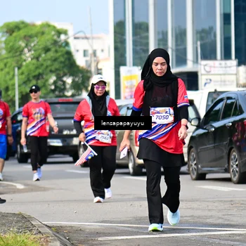 Runner Photo 6018131
