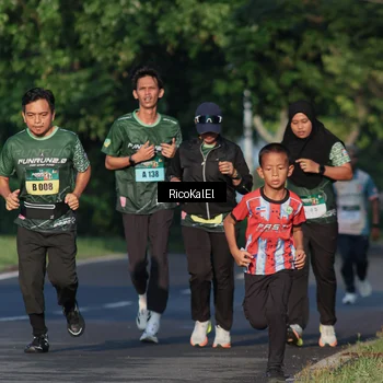 Runner Photo 6018132