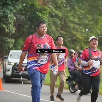 Runner Photo 6018135