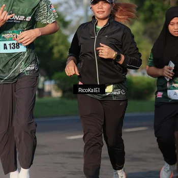 Runner Photo 6018139