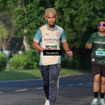 Runner Photo 6018143