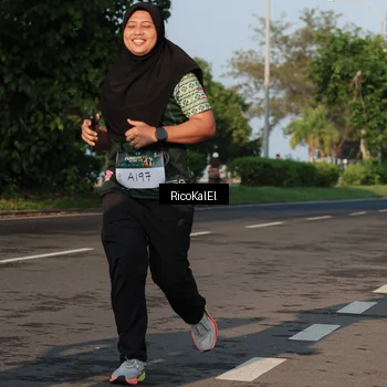 Runner Photo 6018144