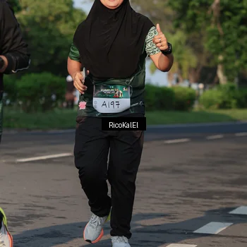 Runner Photo 6018150