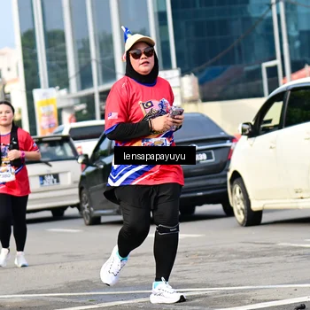 Runner Photo 6018154