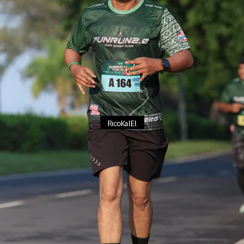 Runner Photo 6018165