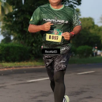 Runner Photo 6018176