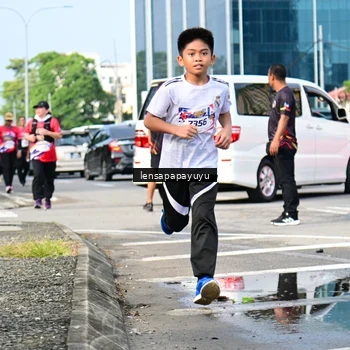 Runner Photo 6018183
