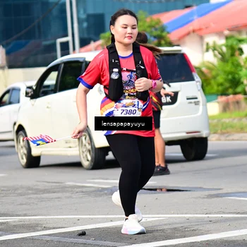 Runner Photo 6018185