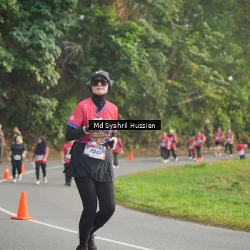 Runner Photo 6018191