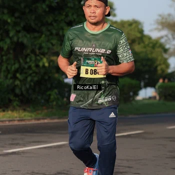 Runner Photo 6018192