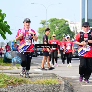 Runner Photo 6018193
