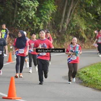 Runner Photo 6018199