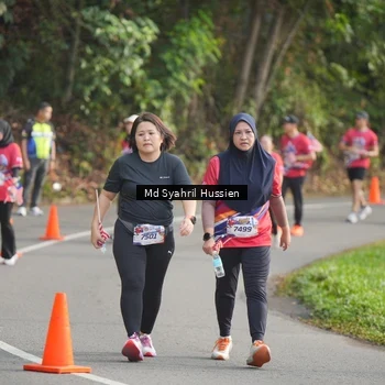 Runner Photo 6018203