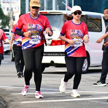 Runner Photo 6018208