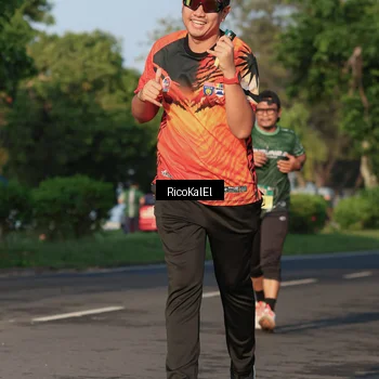 Runner Photo 6018211