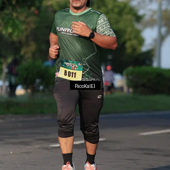 Runner Photo 6018212
