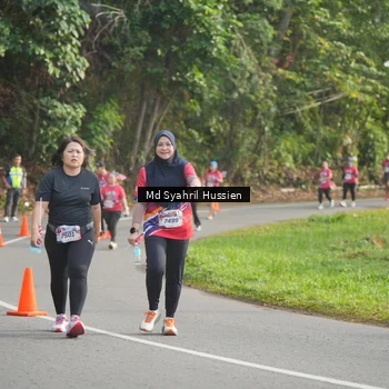 Runner Photo 6018219