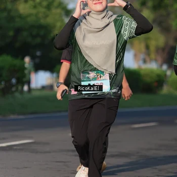 Runner Photo 6018235