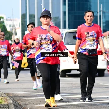 Runner Photo 6018238