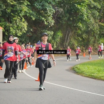 Runner Photo 6018246