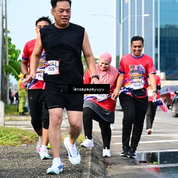 Runner Photo 6018254