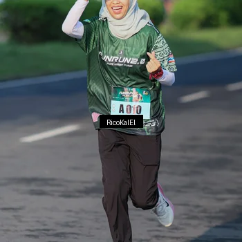 Runner Photo 6018255