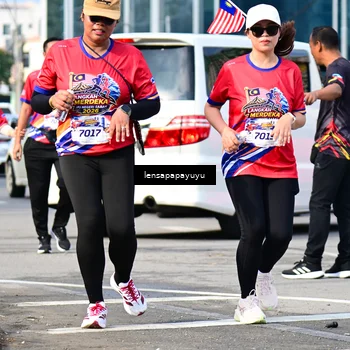 Runner Photo 6018258